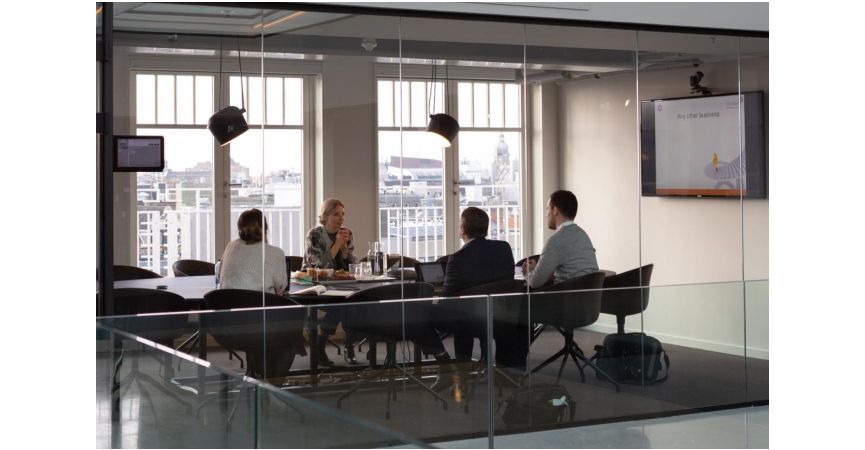 Treści udostępnione za jednym kliknięciem.